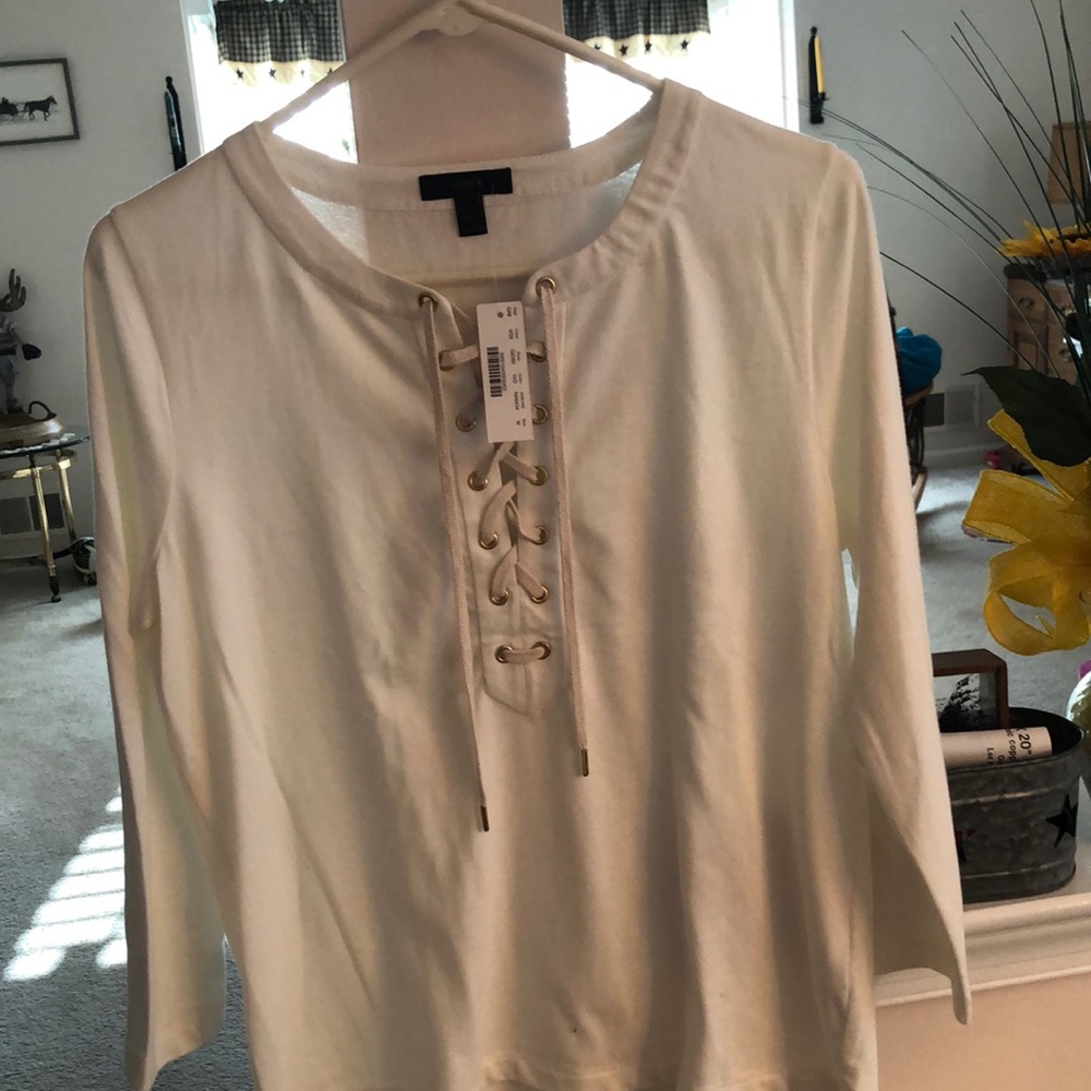 Three-quarter sleeve shirt